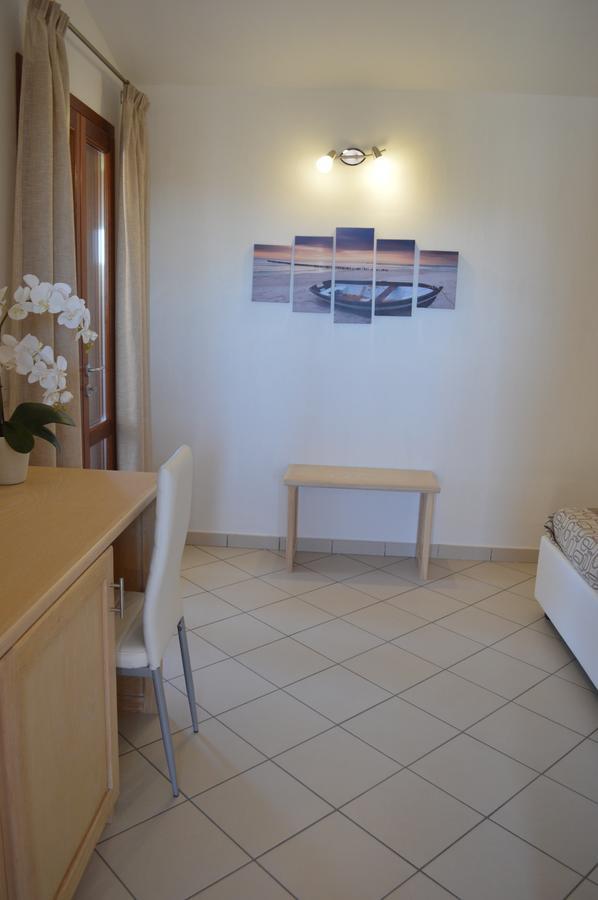 Guest Rooms Affittacamere San Teodoro  Luaran gambar