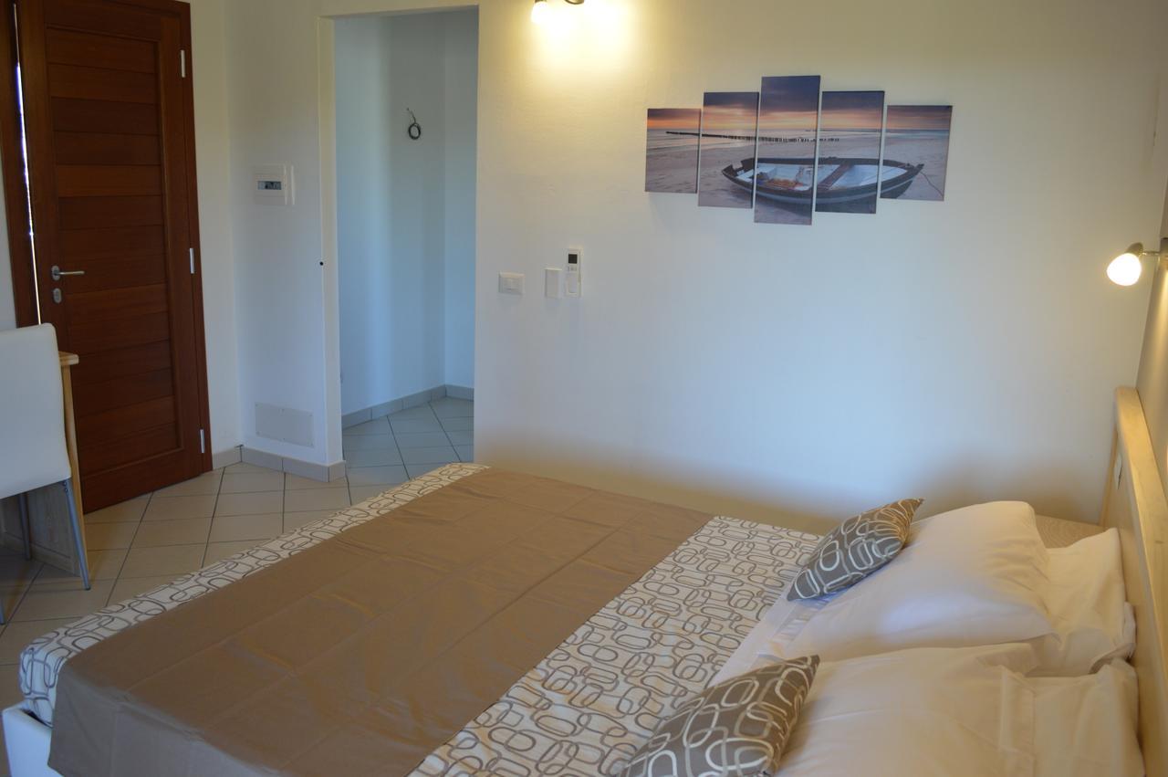 Guest Rooms Affittacamere San Teodoro  Luaran gambar