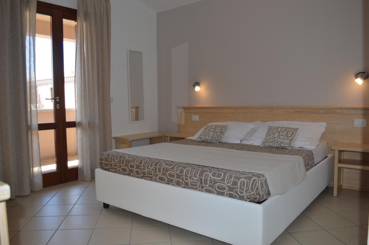 Guest Rooms Affittacamere San Teodoro  Luaran gambar
